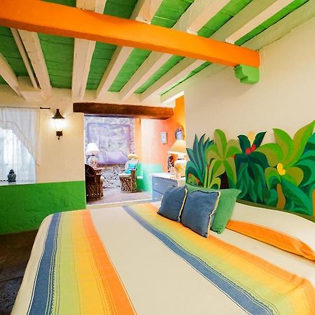 Casa De Los Espiritus Alegres By Rotamundos Guanajuato Esterno foto