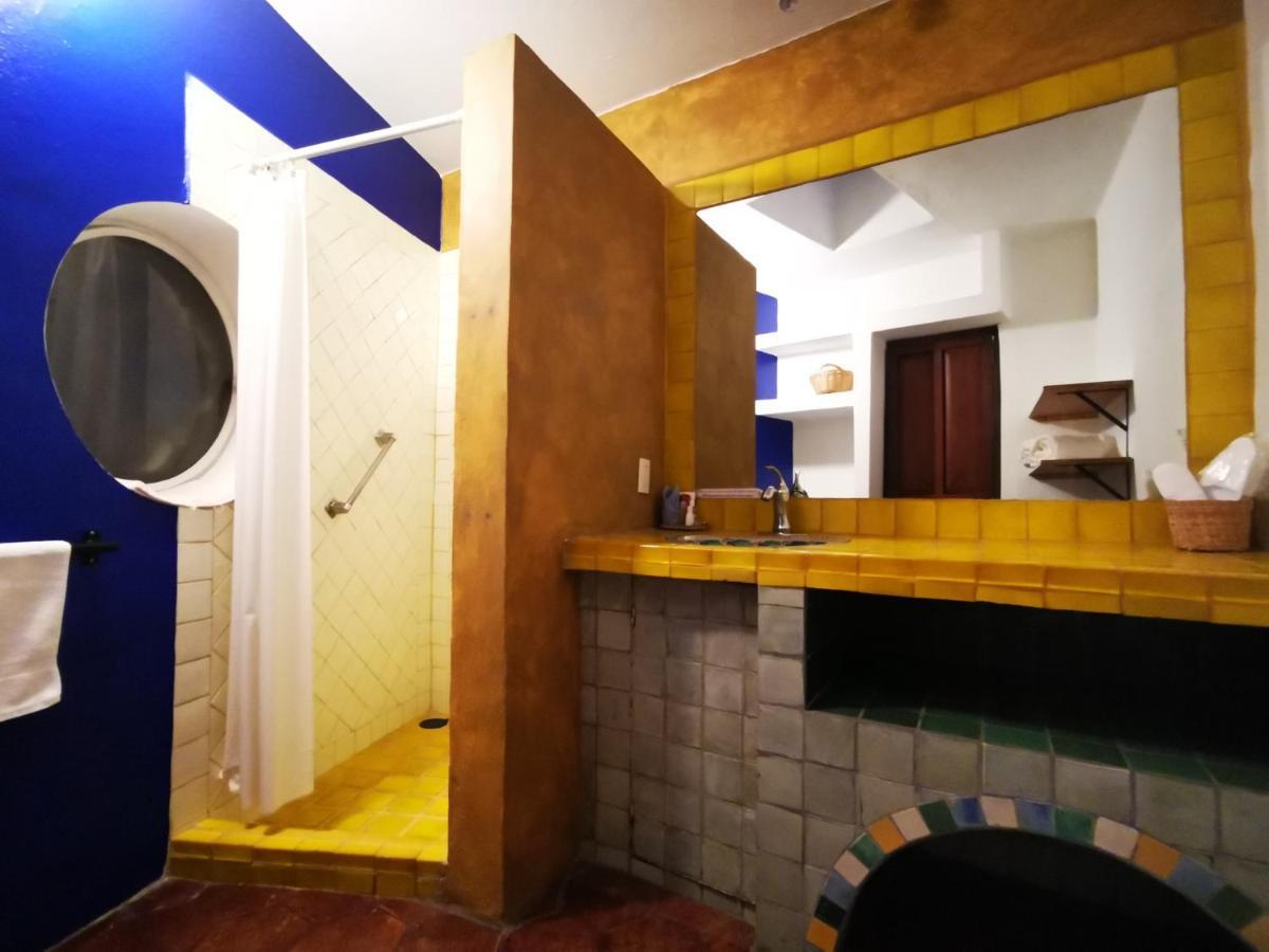Casa De Los Espiritus Alegres By Rotamundos Guanajuato Esterno foto
